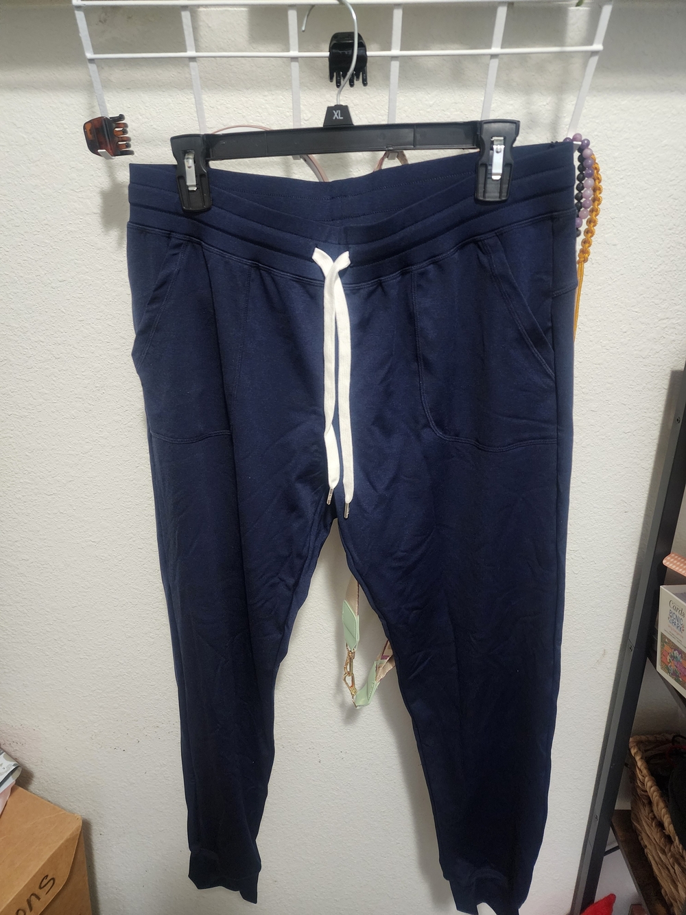 Active Pants - Picture 2 of 4